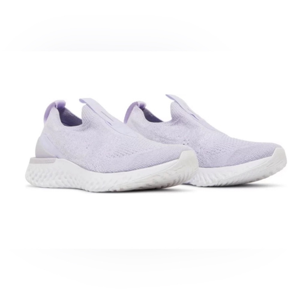 Nike Women's Phantom Epic React in Lilac Mist Slip-On Sneakers